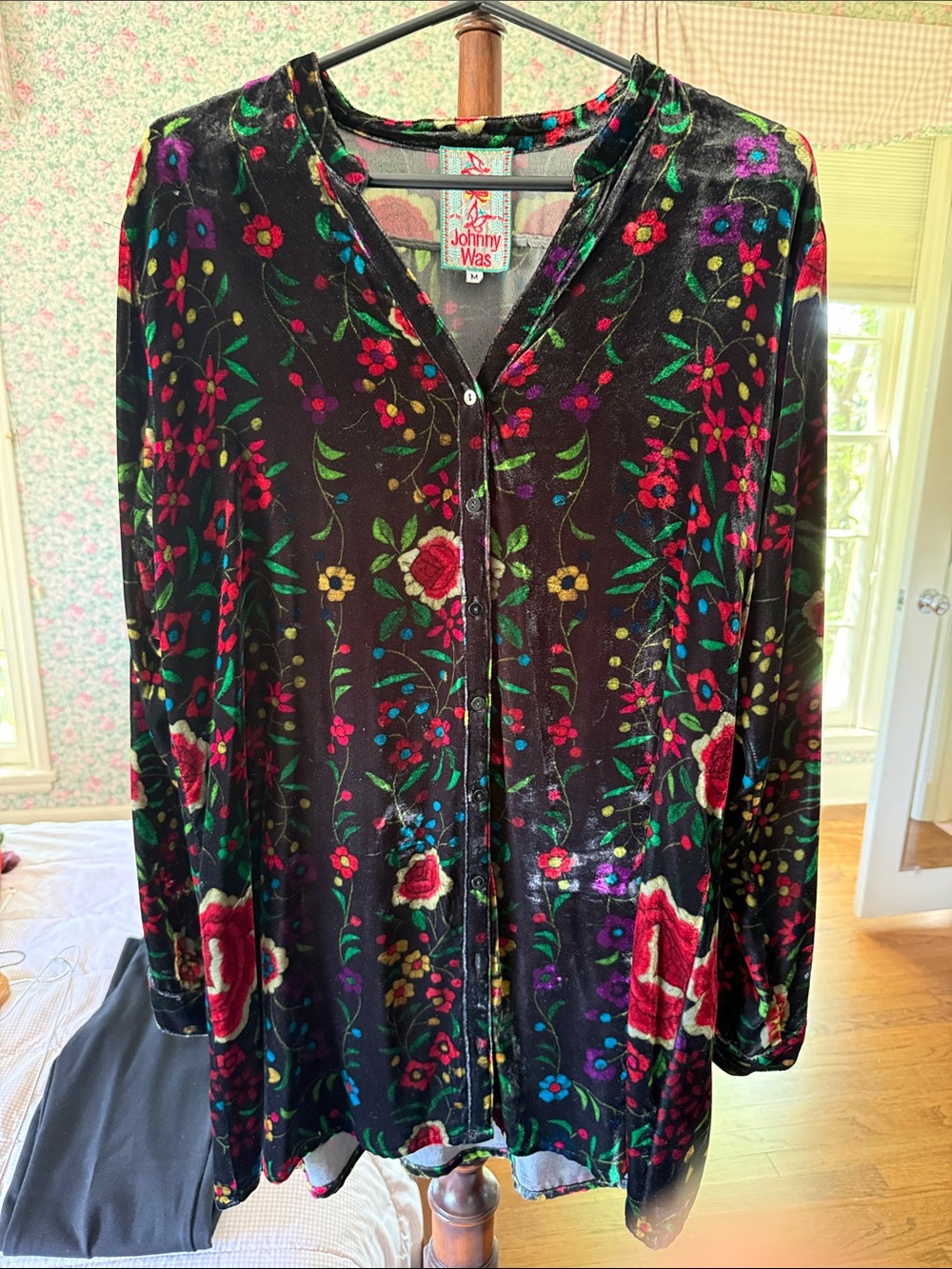 Johnny Was Black Floral Velvet Button-Front Tunic
